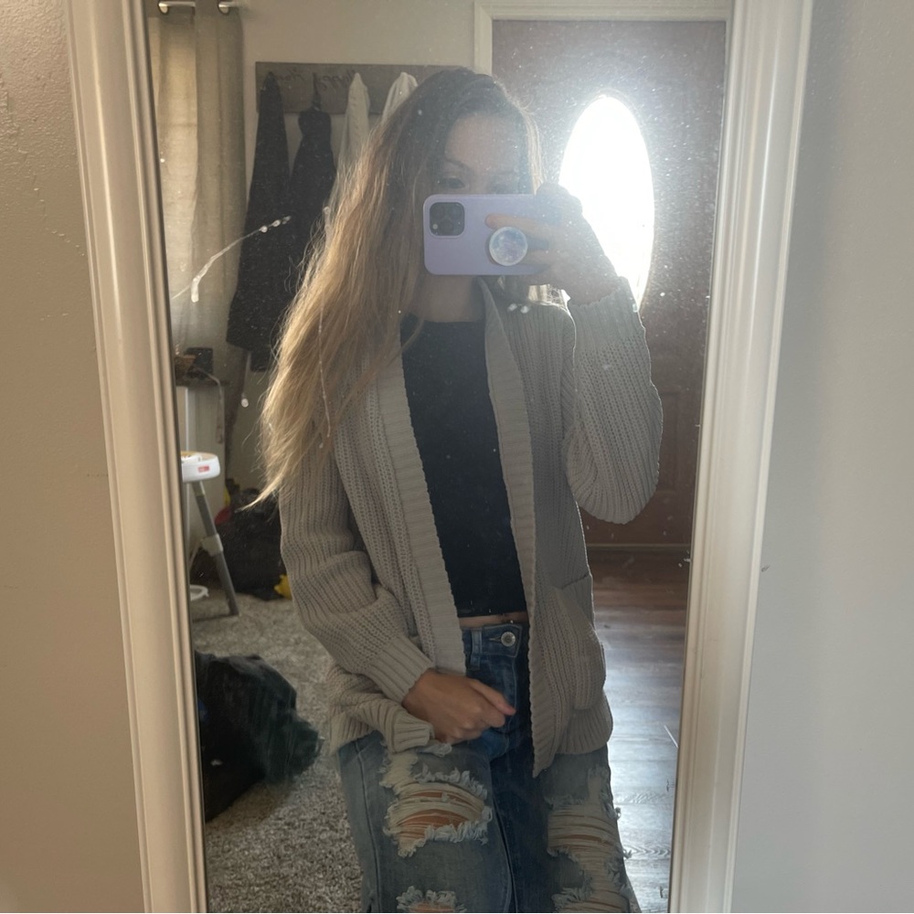 Hollister cardigan